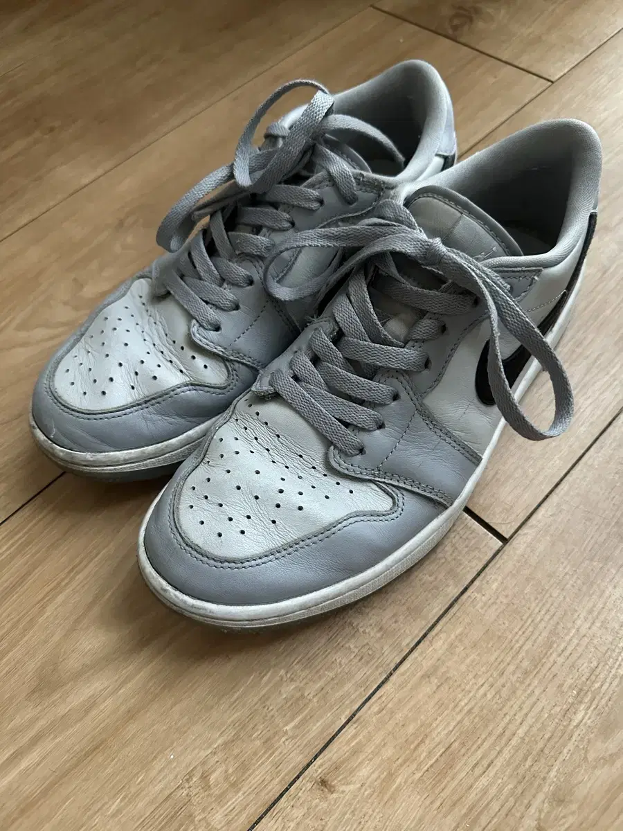 조던 1 Low Golf Wolf Grey