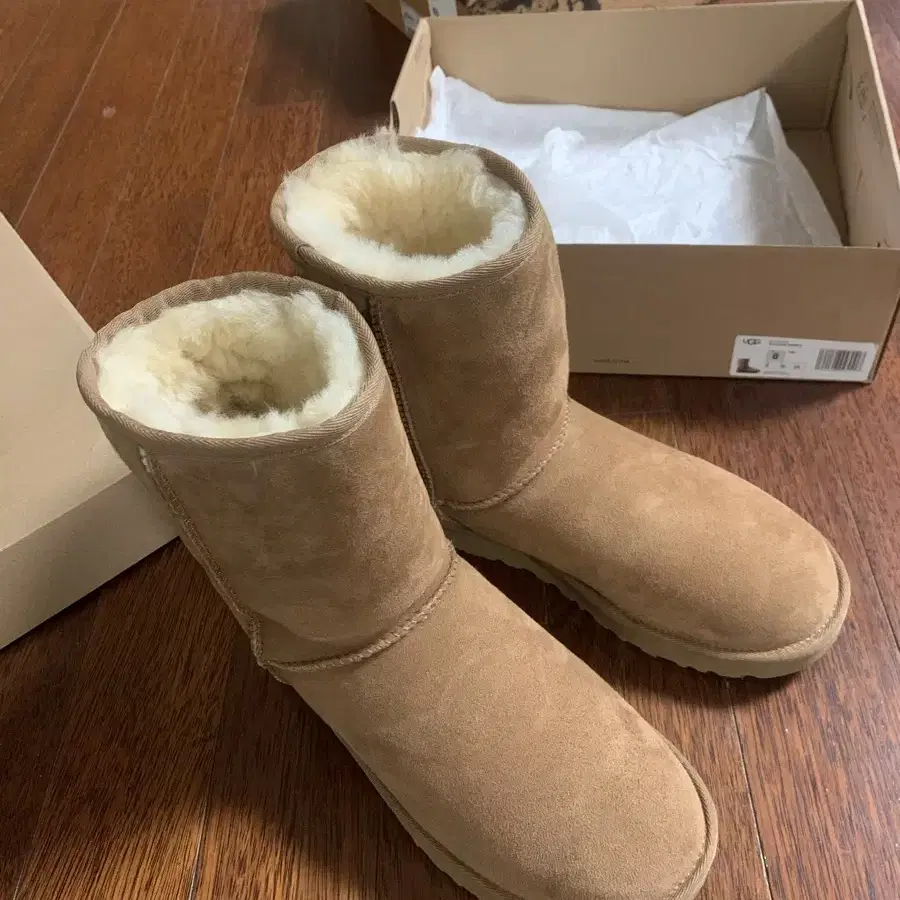 어그 클래식 숏2 8size 39 / ugg classic shortII