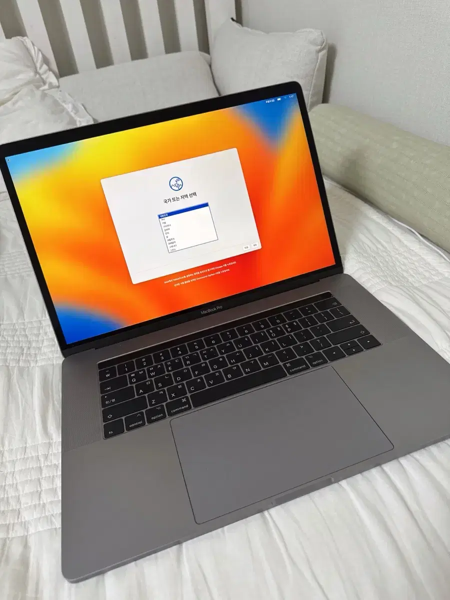 맥북프로 15인치 2017년형 i7 2.8Ghz 16GB SSD256GB