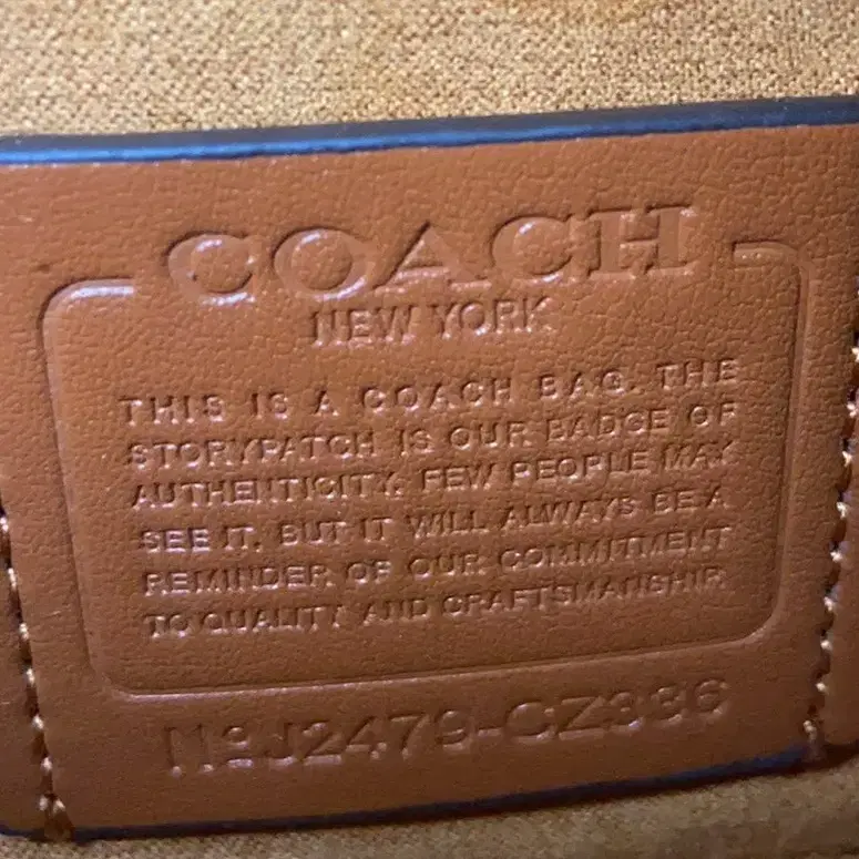 코치 COACH  cz336 12월신상 Andrea태비 토트 크로스백