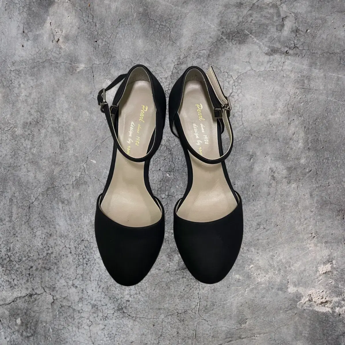 Mary Jane Pumps 225