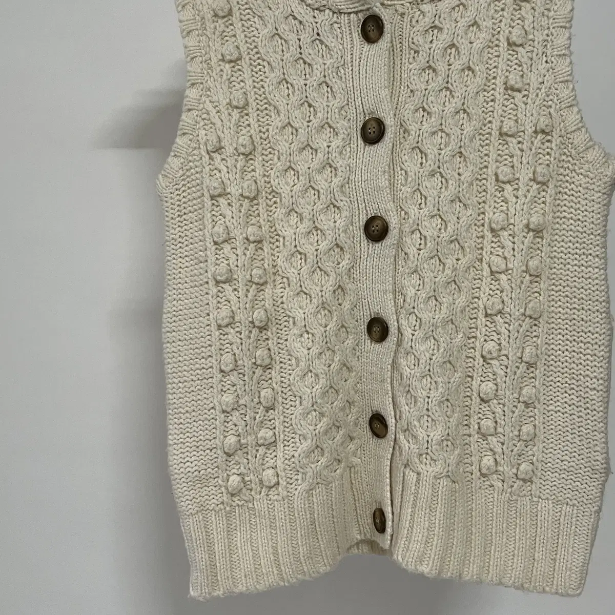 SHUCA knit Hoodie vest