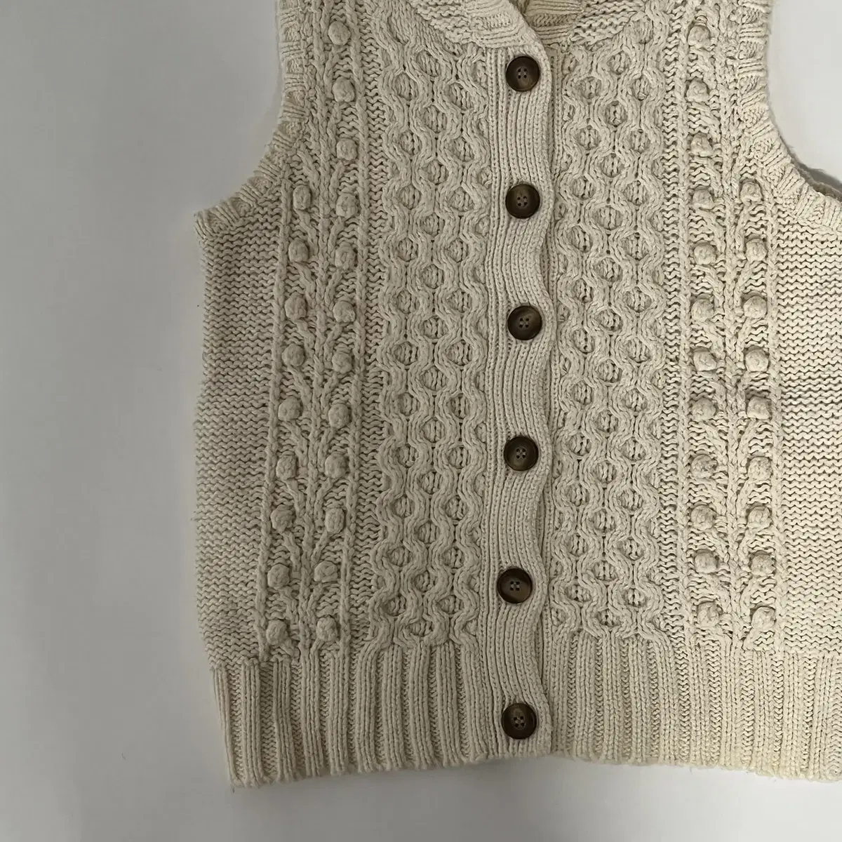 SHUCA knit Hoodie vest