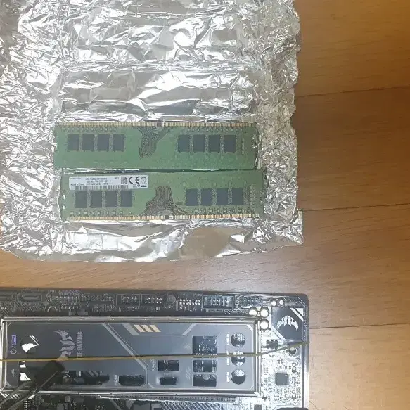 삼성 ddr4  16gb 램 판매합니다