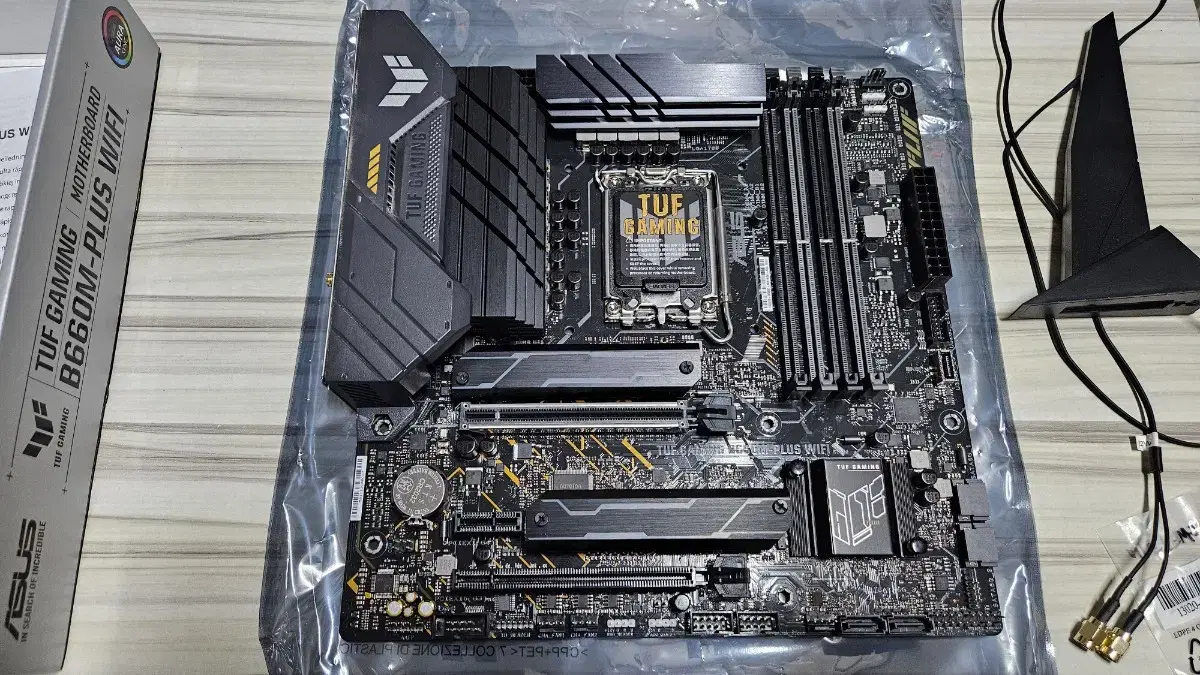 ASUS TUF GAMING B660M-PLUS WIFI 인텔 12~14