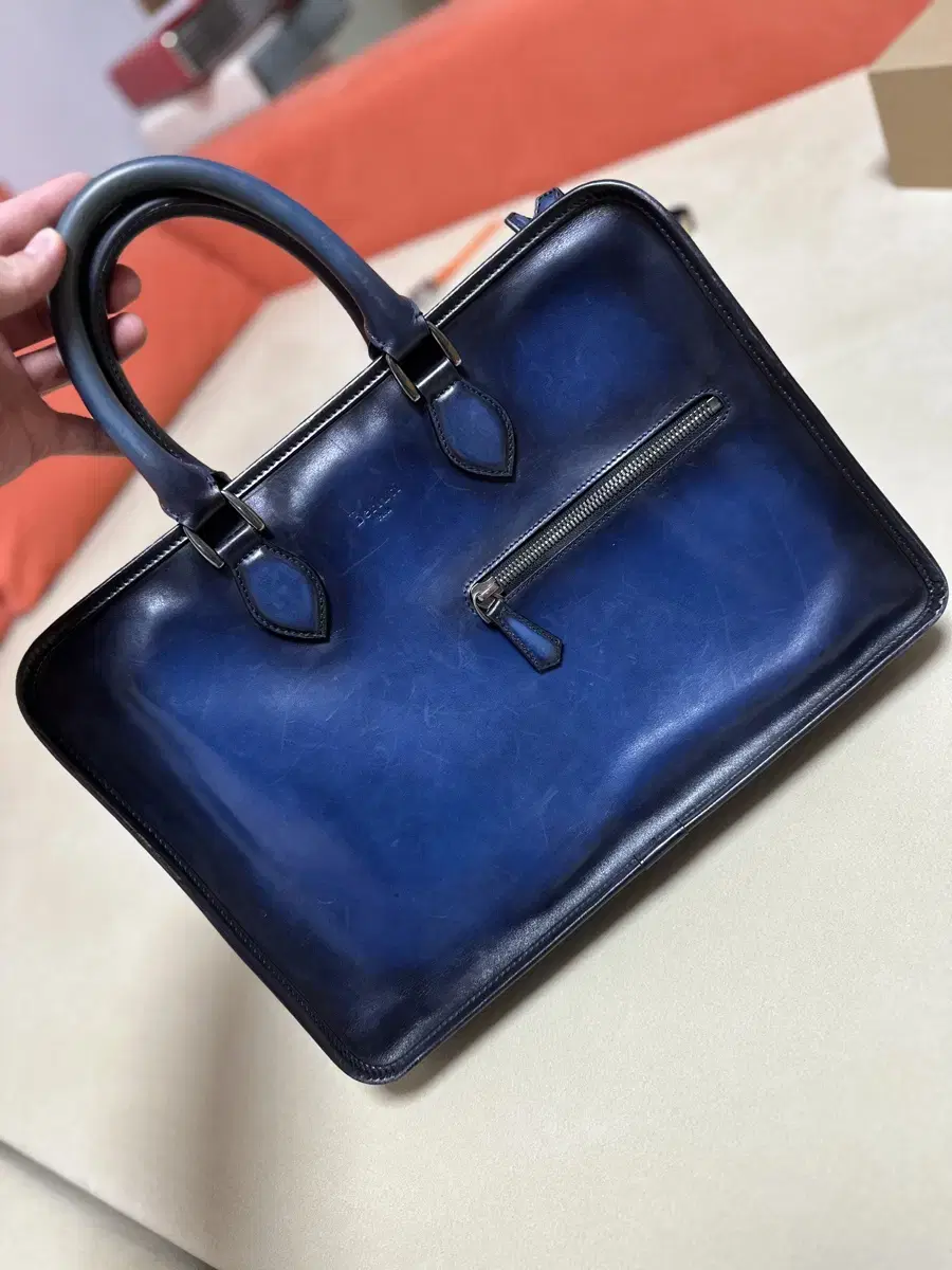 Veluti Briefcase