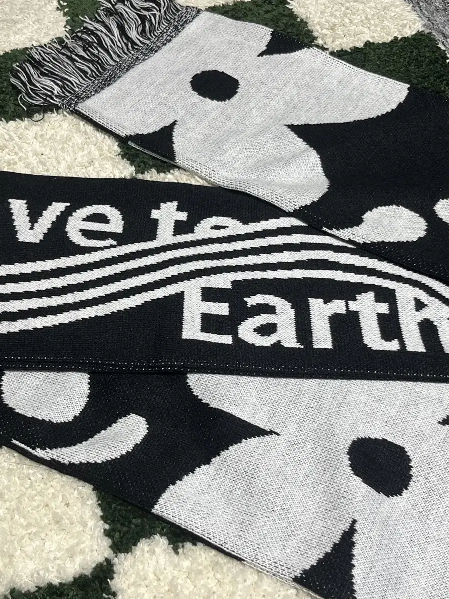 wave to earth muffler