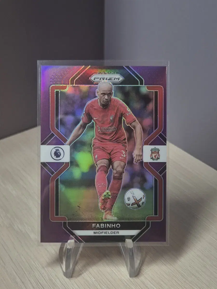 Fabinho 49 Limited Purple 21-22 EPL Prism Football Kard (Liverpool)