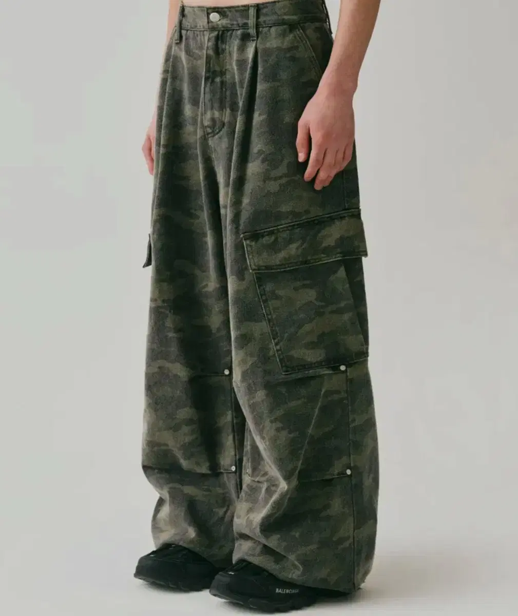 어반드레스 Side Big Cargo Pants 카모 카고팬츠 xs