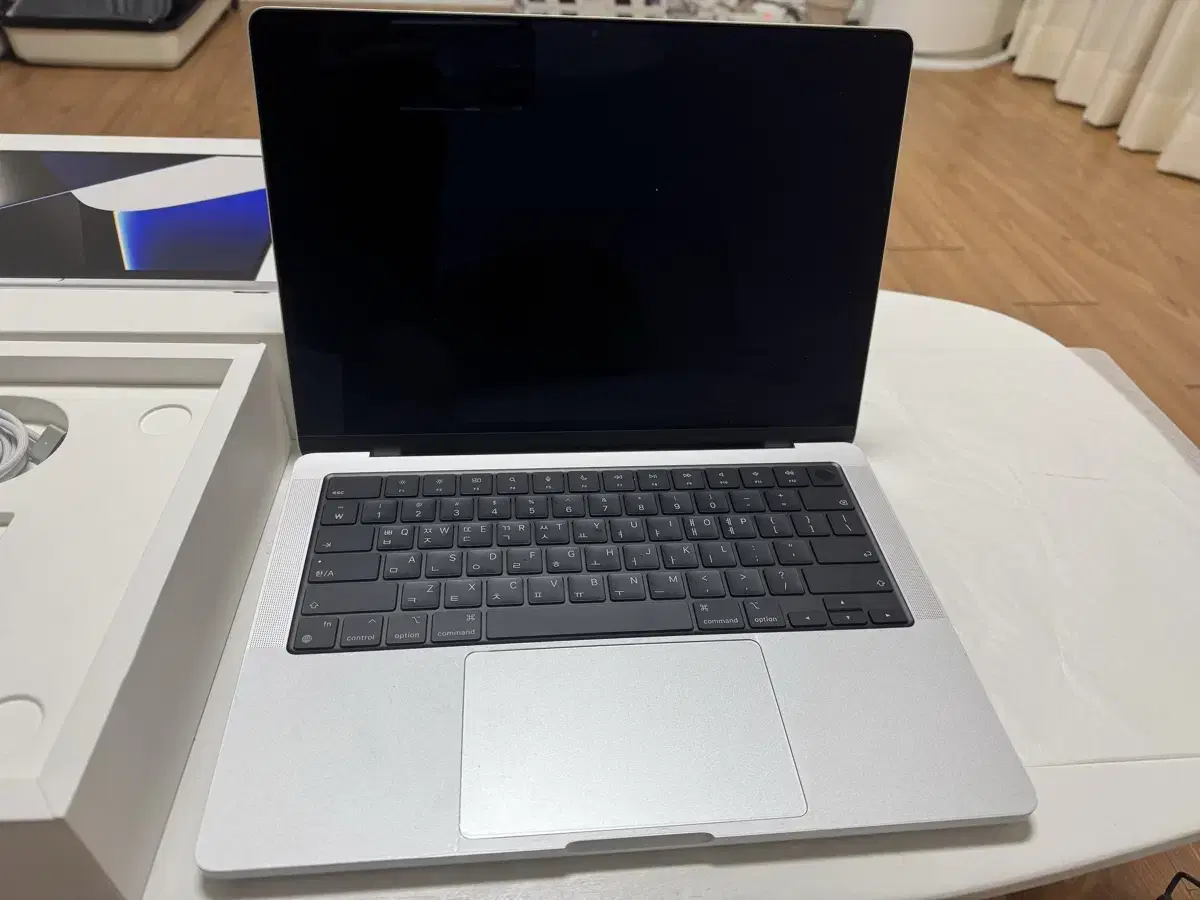 맥북 프로 M1 Pro 14인치 (16GB RAM, 512GB SSD)박