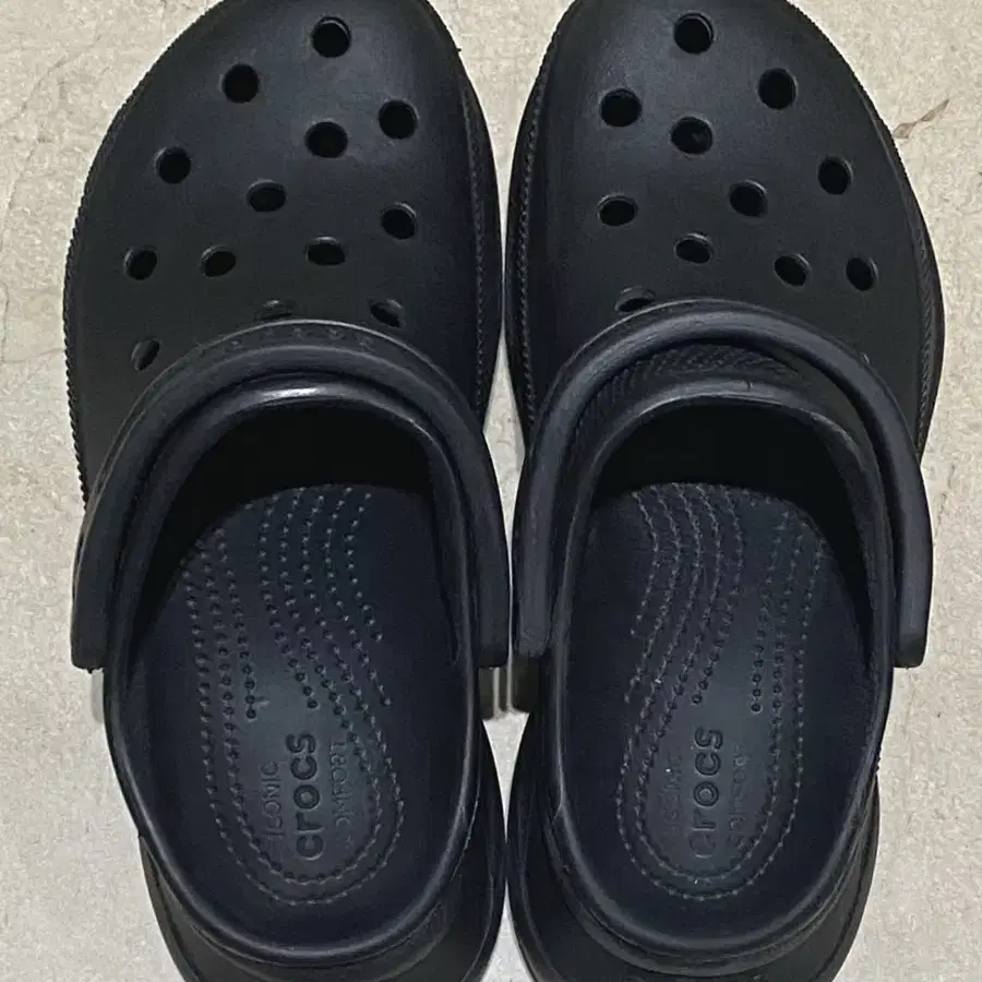 CROCS 크록스 클래식 베이 클로그 우먼 BLACK(블랙)