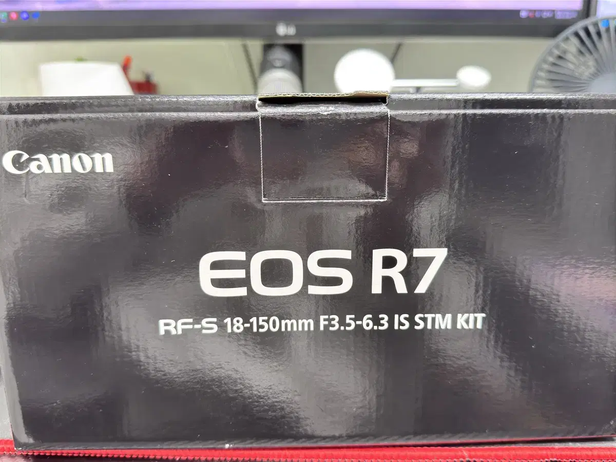 캐논 EOS R7