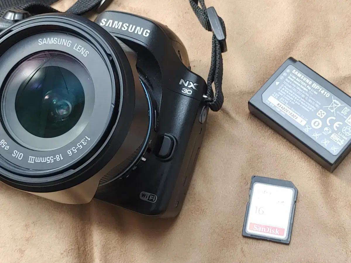 Samsung Mirrorless NX30 18-55 3.5-5.6 OIS