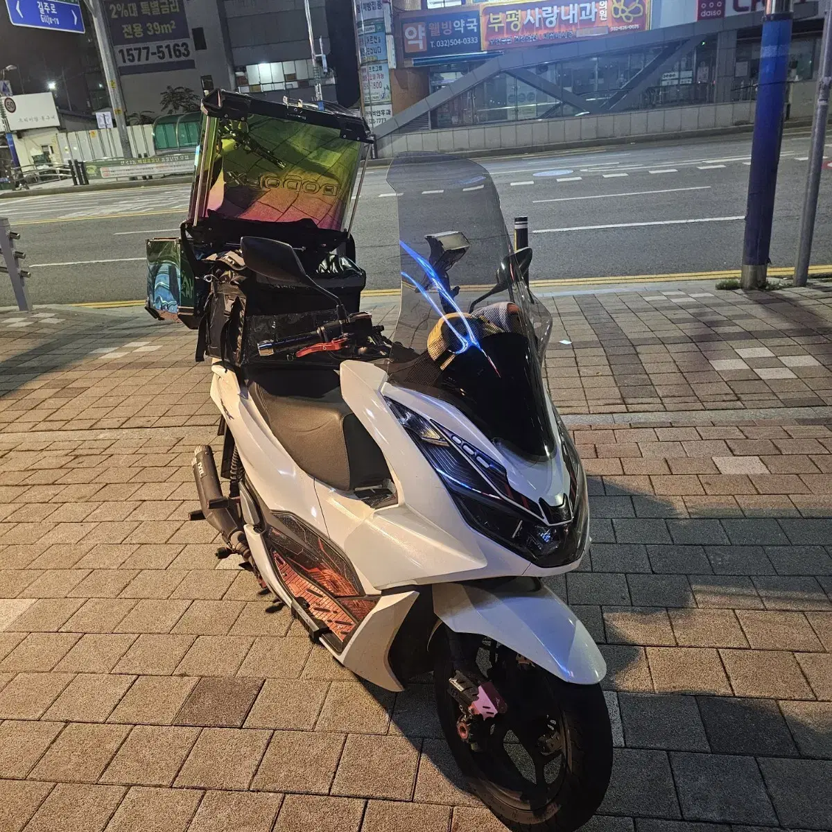 pcx125 21년식 튜닝차량팝니다