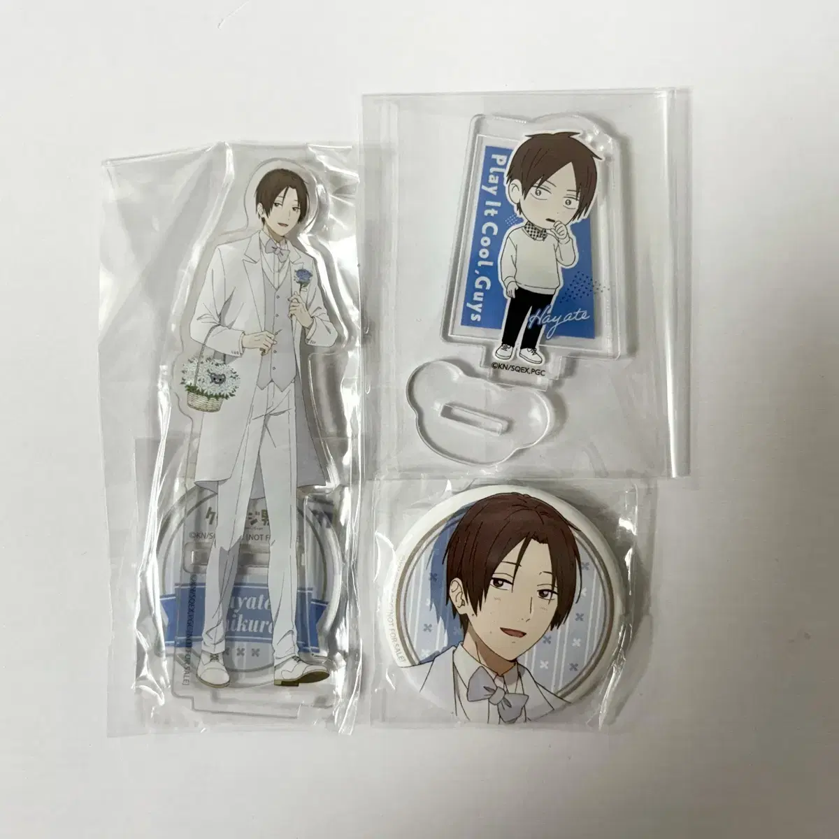 Cool and silly man Hayate Ichikura acrylic stand Canvas in bulk