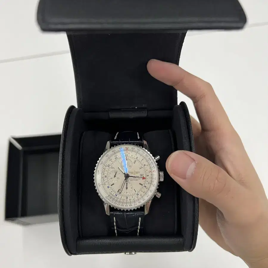 브라이틀링 네비타이머 월드 2015년식 46MM