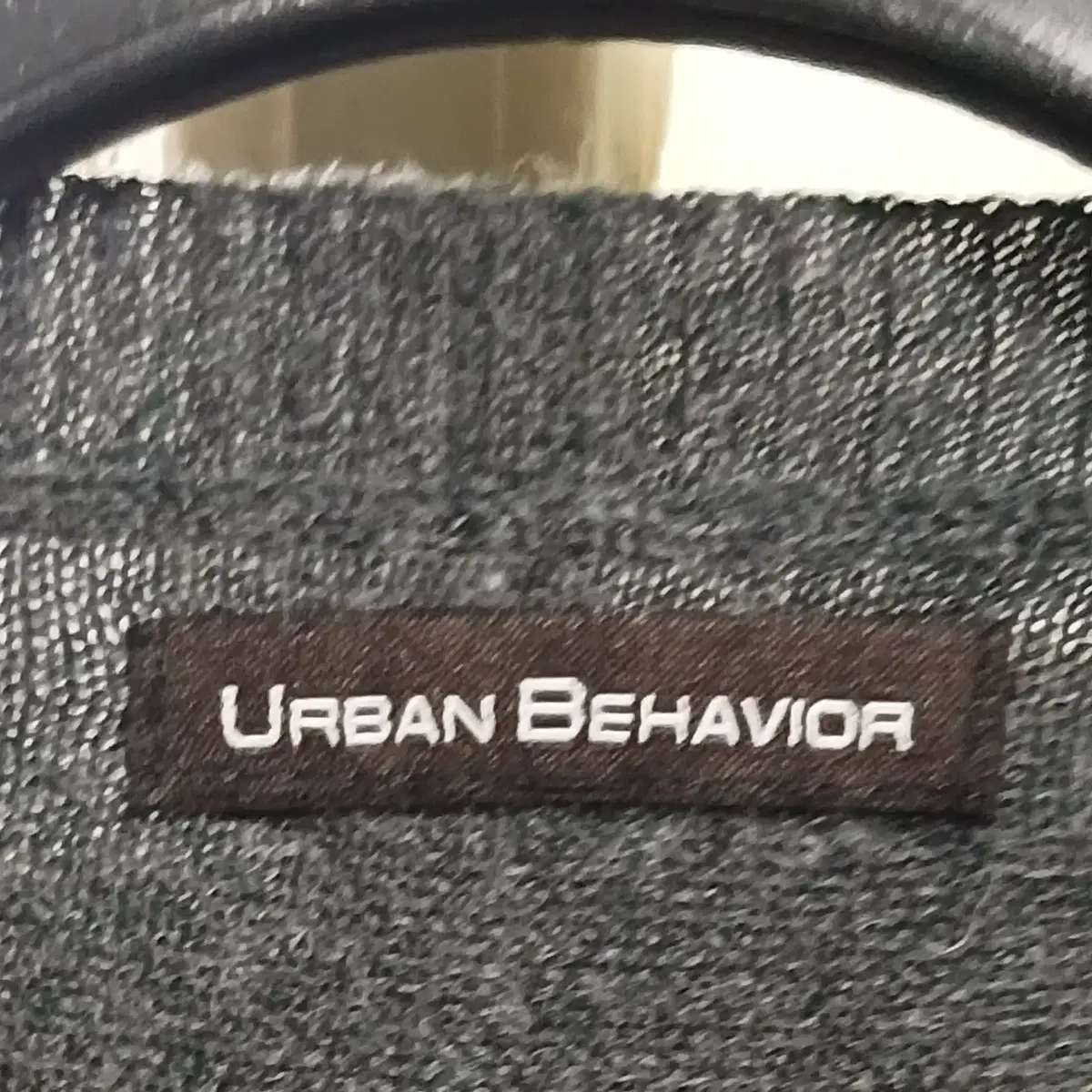 URBAN BEHAVIOR  브이넥  울니트 100 사이즈