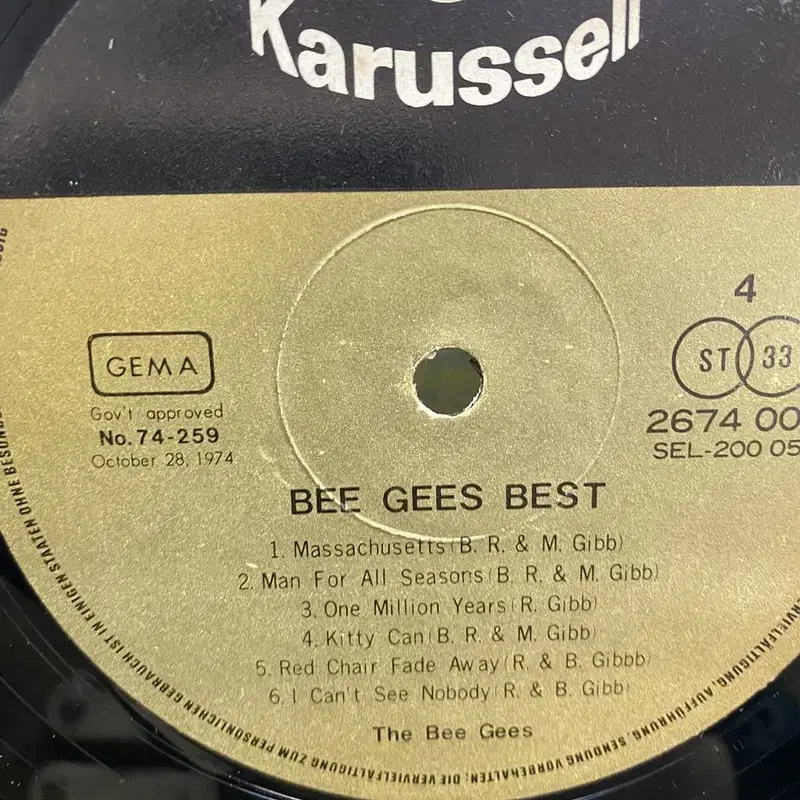 BEE GEES LP / AA6561