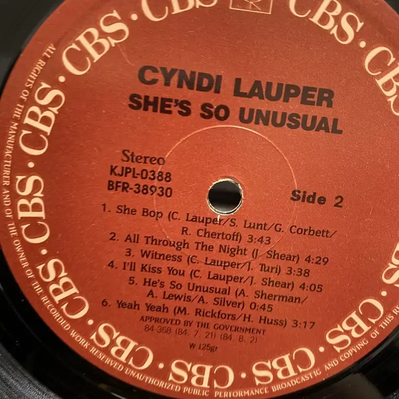 CYNDI LAUPER LP / AA6581