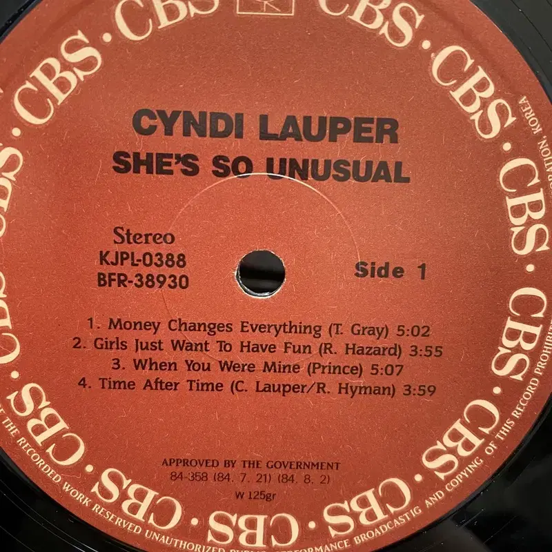 CYNDI LAUPER LP / AA6581