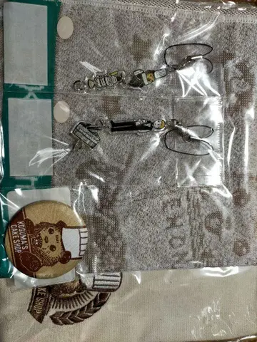 고구마 케이크 가게 자수 파우치 배지 아크릴 키링 타월 세트2