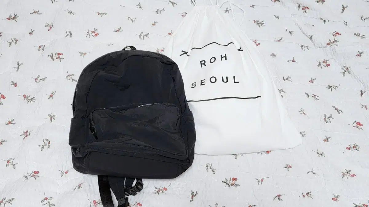 로서울 Mini Root backpack Nylon Black