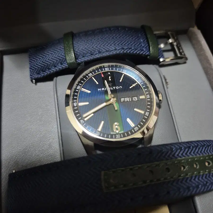 해밀턴 브로드웨이 쿼츠 40mm