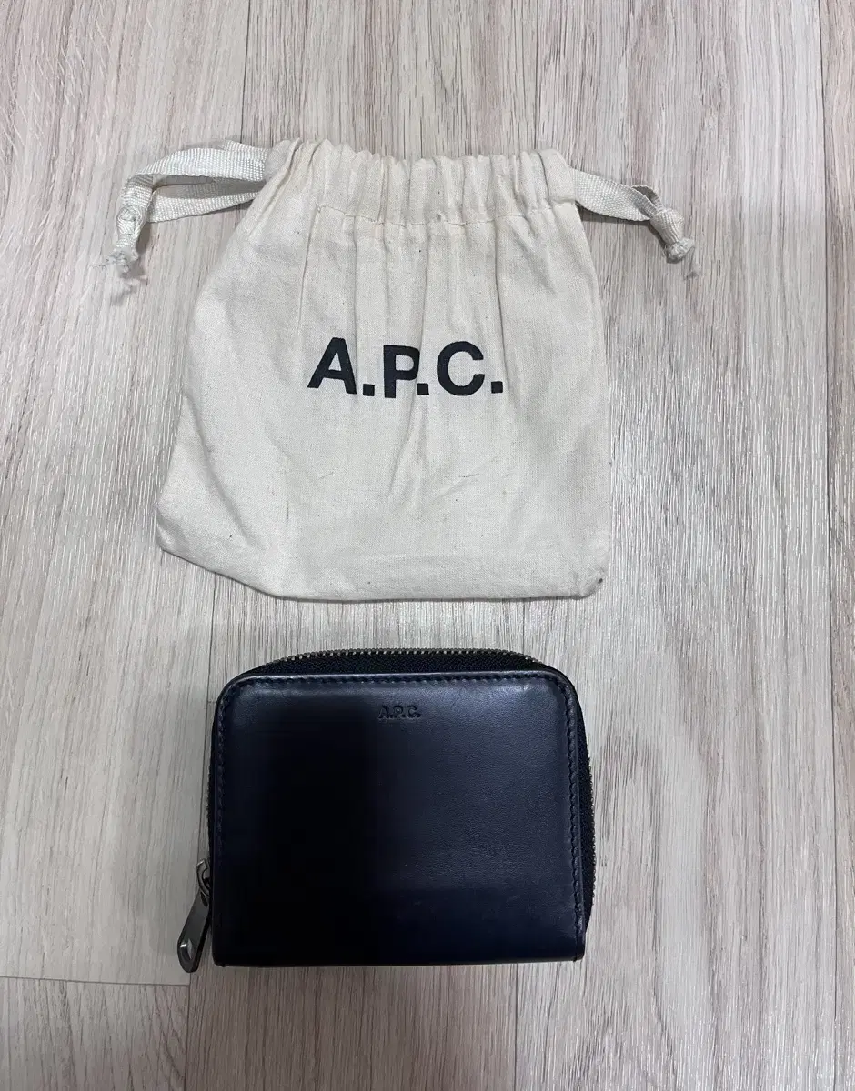 아페쎄 A.P.C 지갑