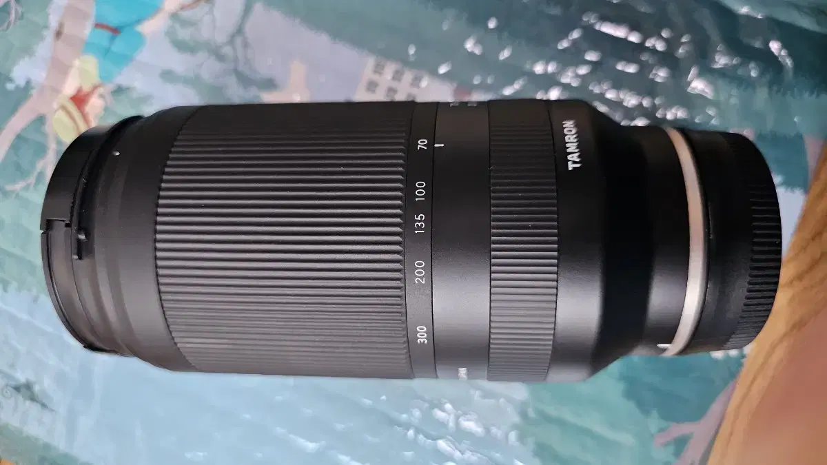 탐론 망원렌즈 70-300mm 4.5-5.3 Di III RXD