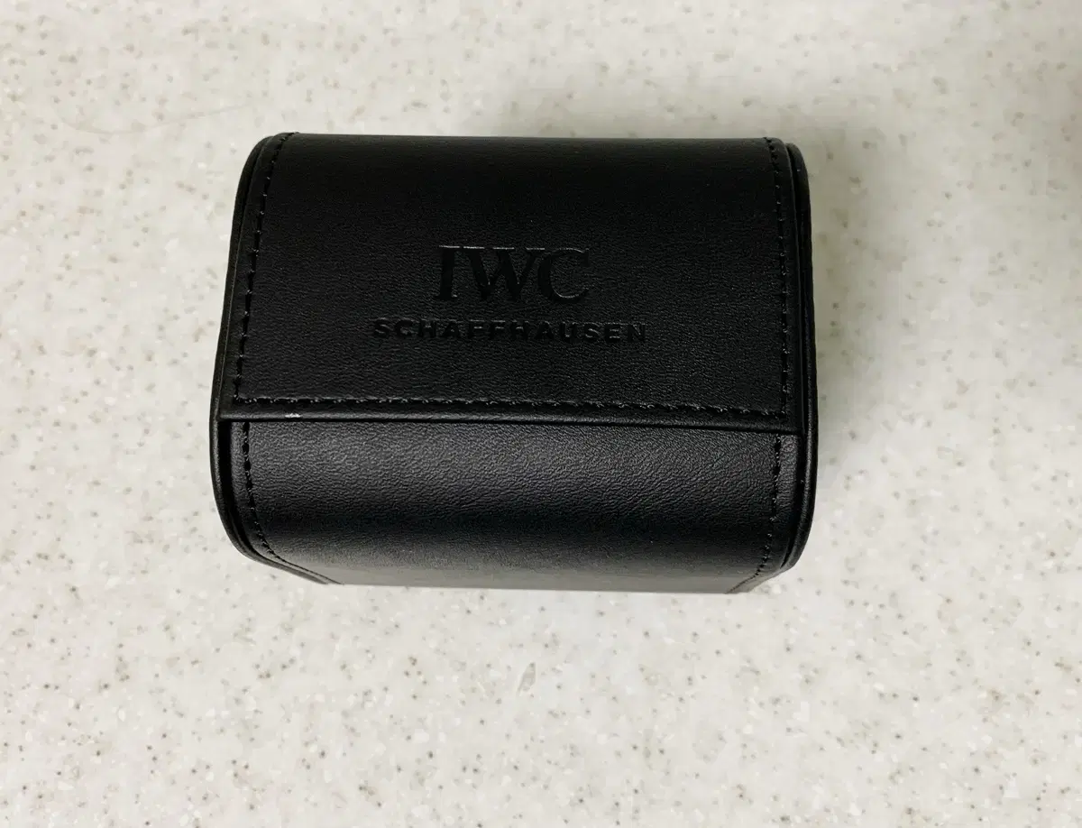 iwc 휴대용 케이스