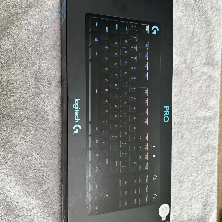 로지텍 pro TKL 기계식 게이밍 키보드(GX BLUE)