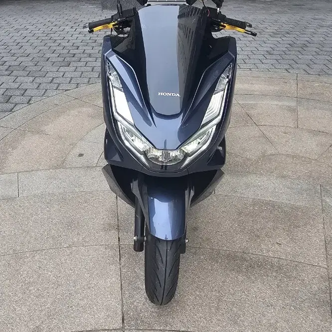 신차급)pcx125 6000km 팝니당:)