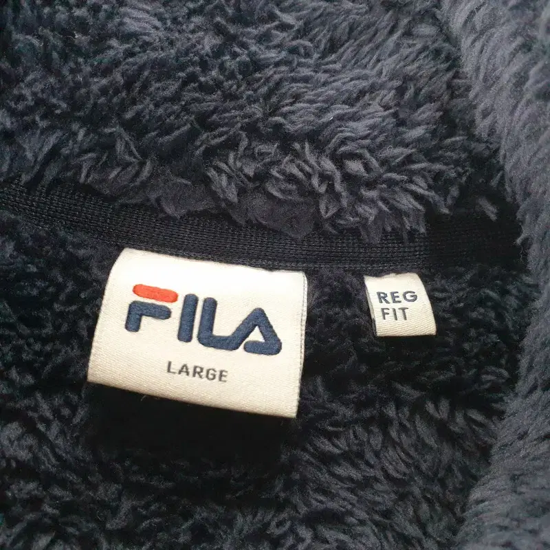 F0366 FILA 남100 네이비 로고 후리스 자켓/더크