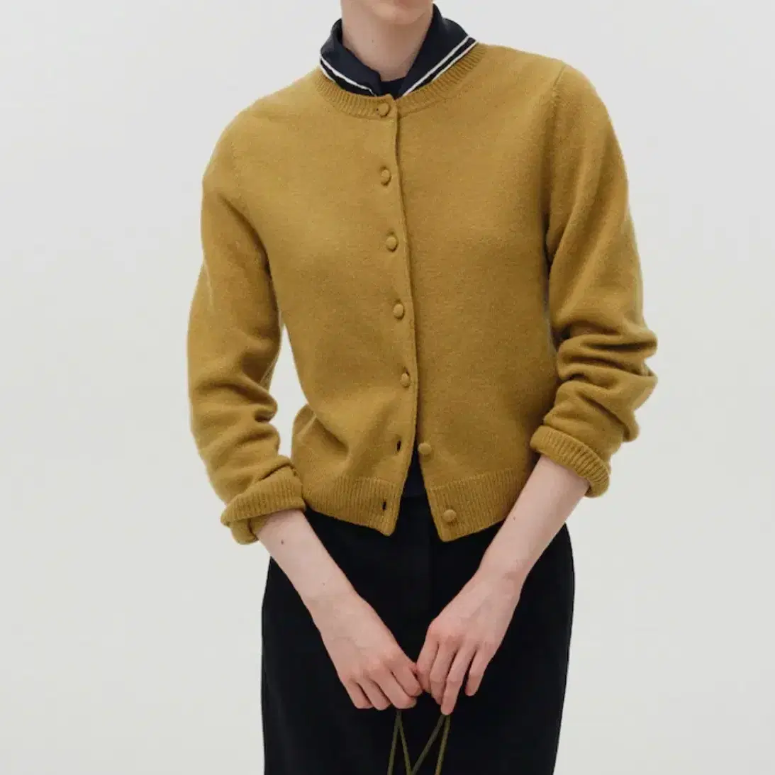 낫띵리튼 가디건 diene round cardigan olive