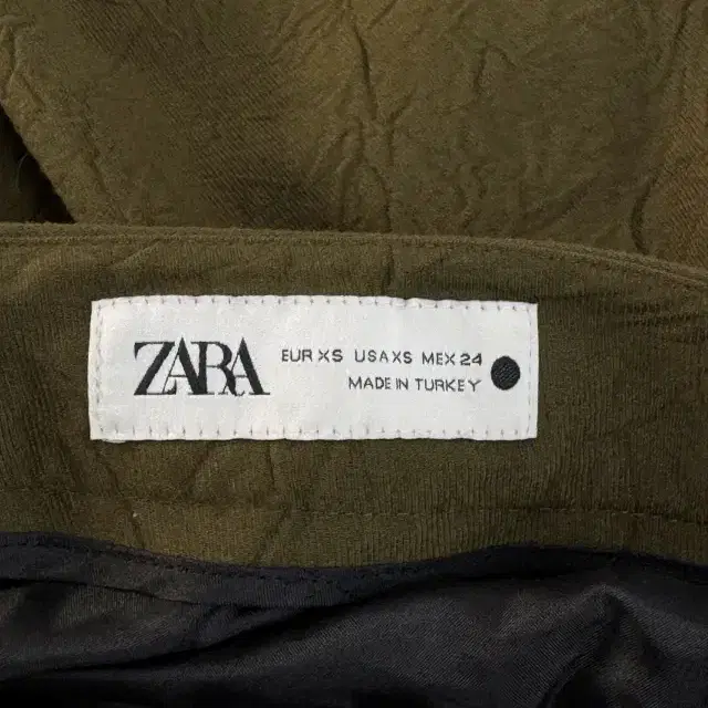 545 ZARA 자라 바지 (S 24)