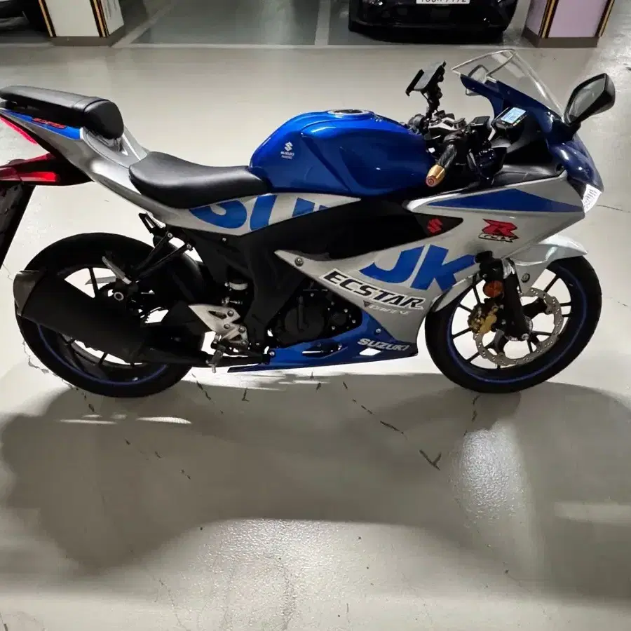 2021 gsx r 125 abs