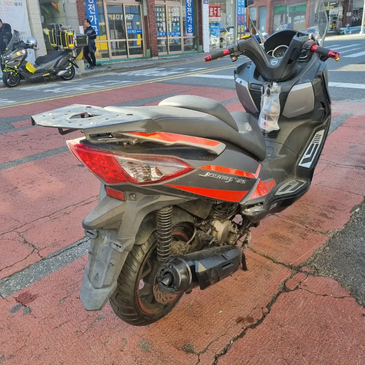 18년식 조이맥스R125cc 부산창원마산진해양울산 중고 오토바이 스쿠터