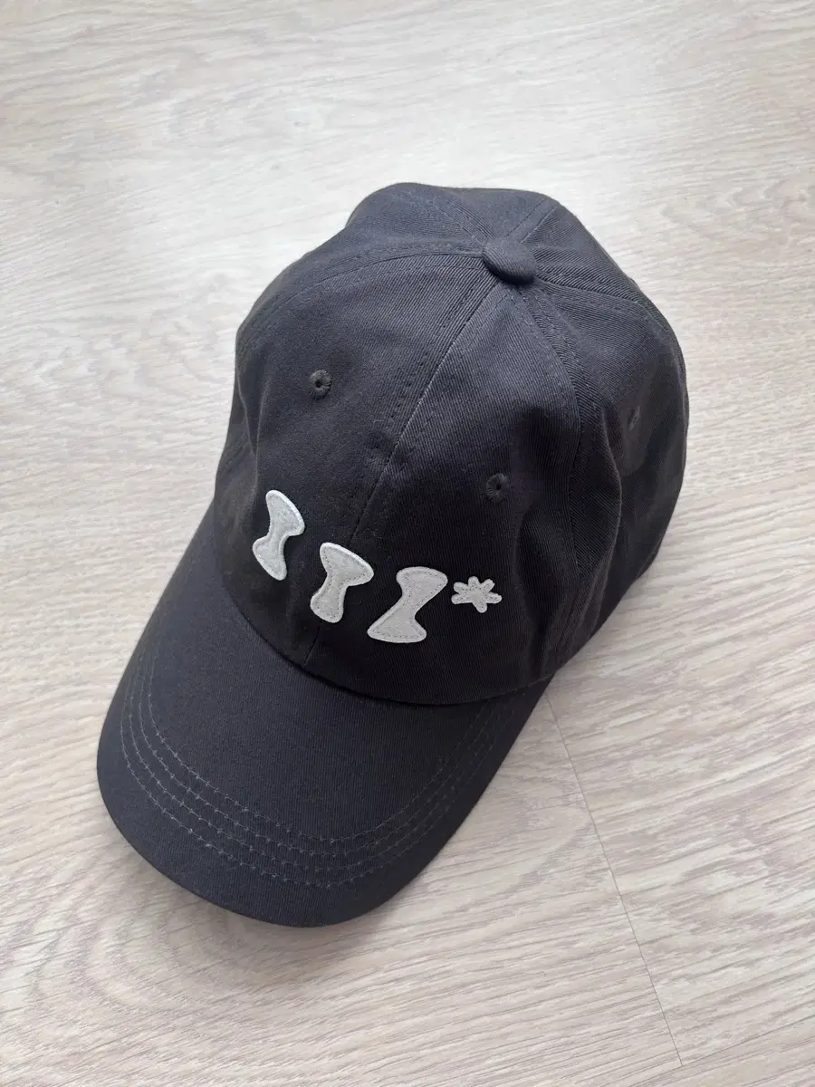 ITZAVIBE Momo Cap