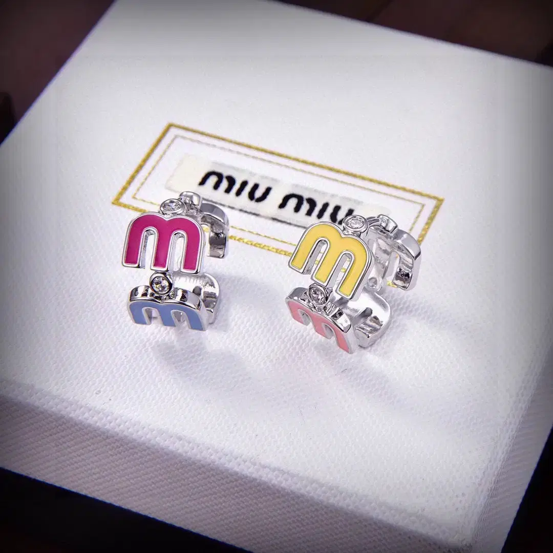 miu miu귀걸이