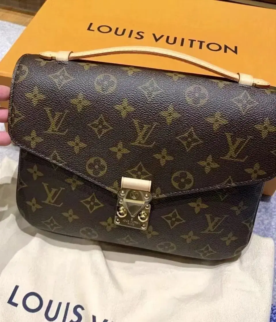 루이비통 Louis Vuitton 숄더백