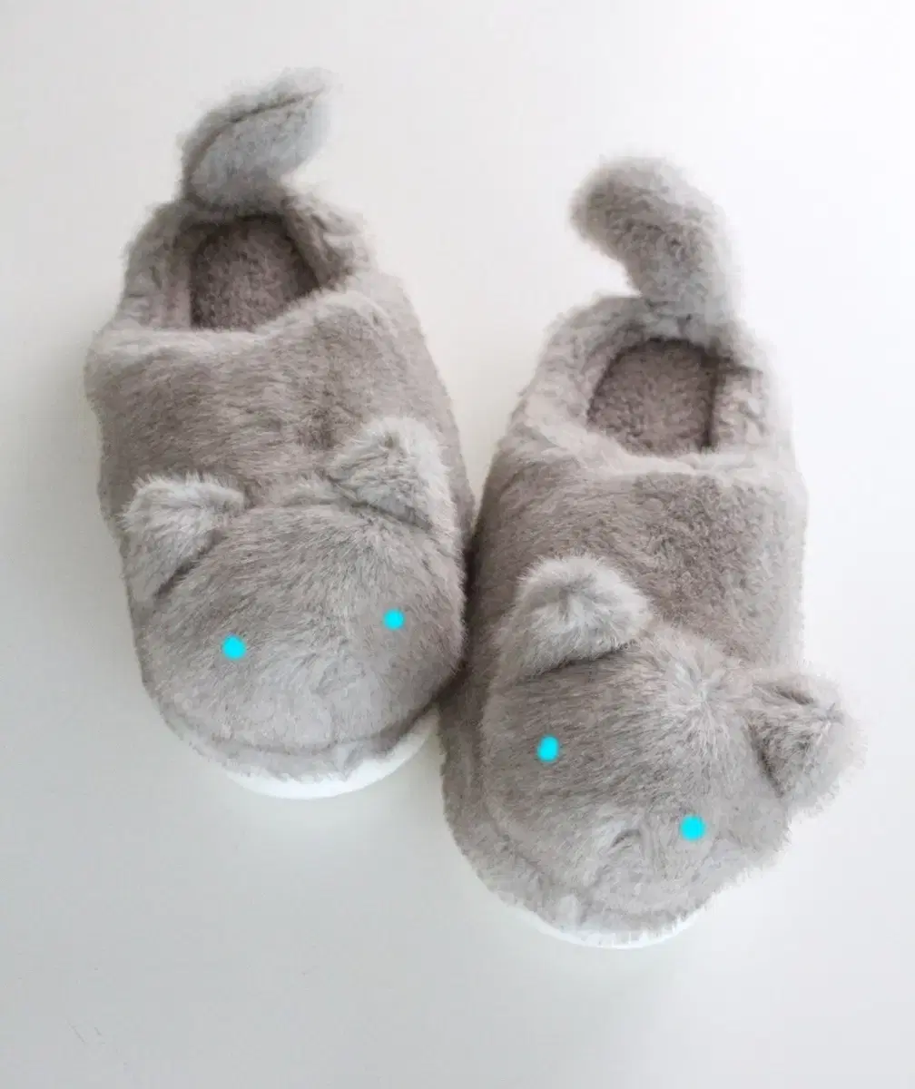 Hippy Dippy Neko Room Shoes Cat Fur Slippers