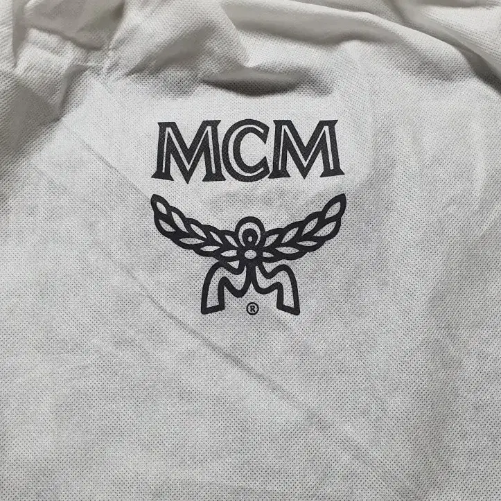 MCM X 페노메논 클러치