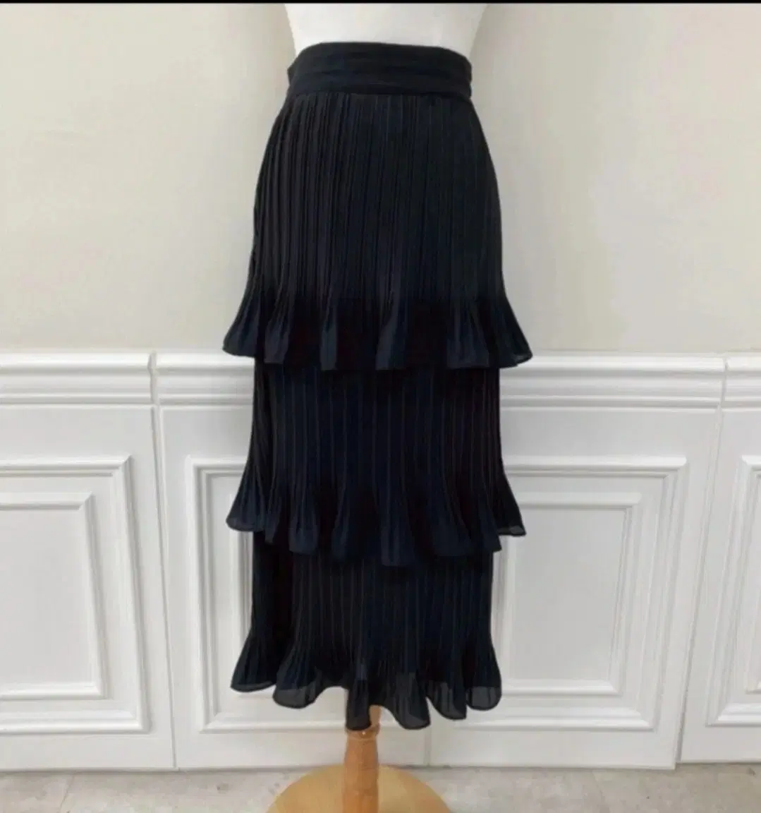 May Yoon Cancan skirt in black