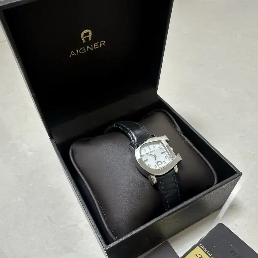 [AIGNER] 아이그너 여성용 메탈시계 A31229