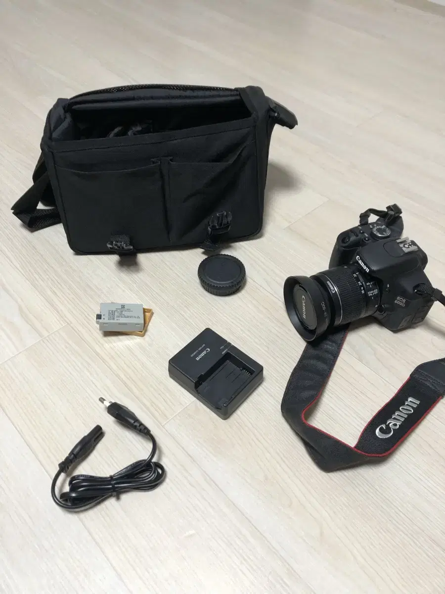 캐논 dslr 카메라 팝니디