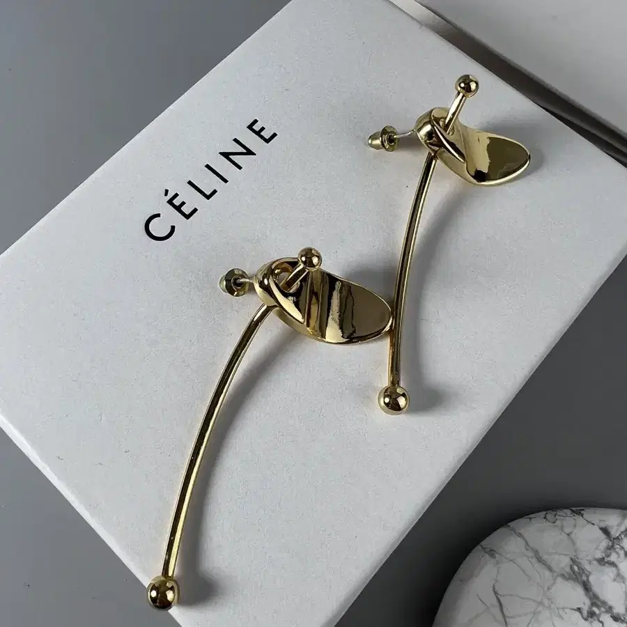 셀린느 Celine 귀걸이