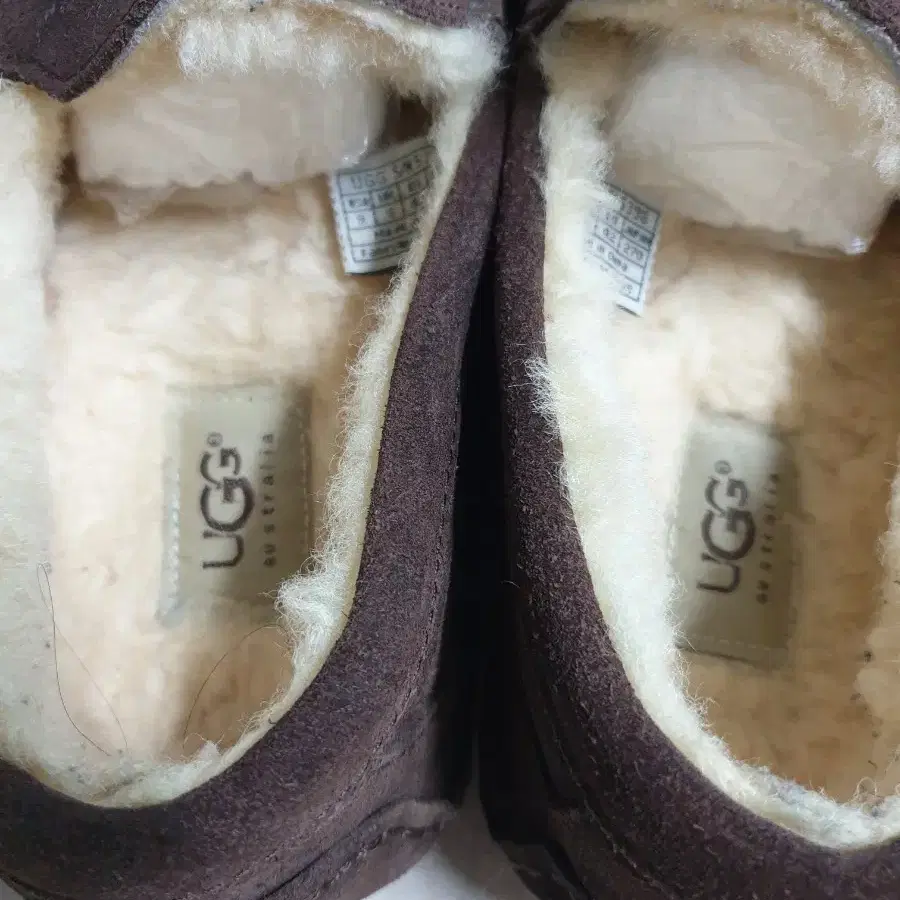 UGG 어그 모카신 무스탕슈즈 270