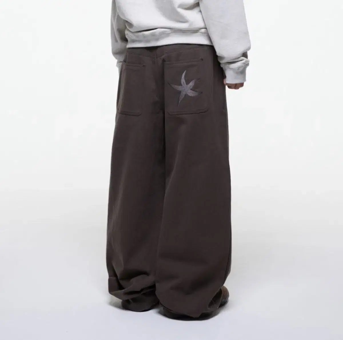 더콜디스트모먼트 TCM starfish chino pants (m)