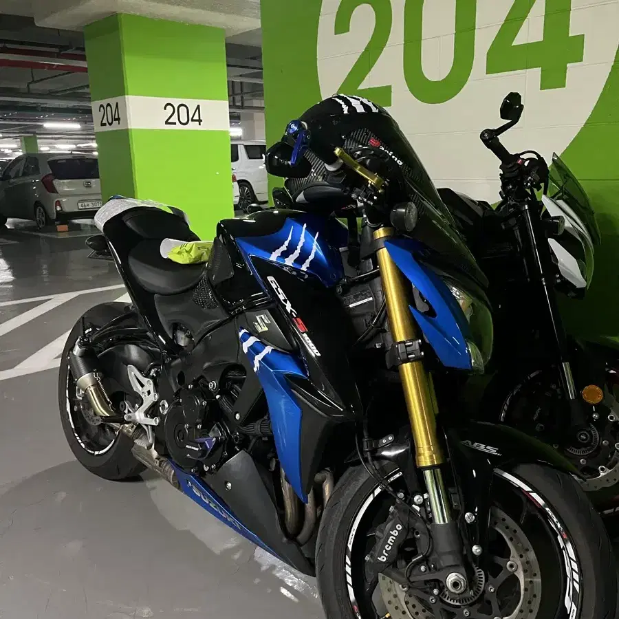 SUZUKI GSX-S1000 팝니다