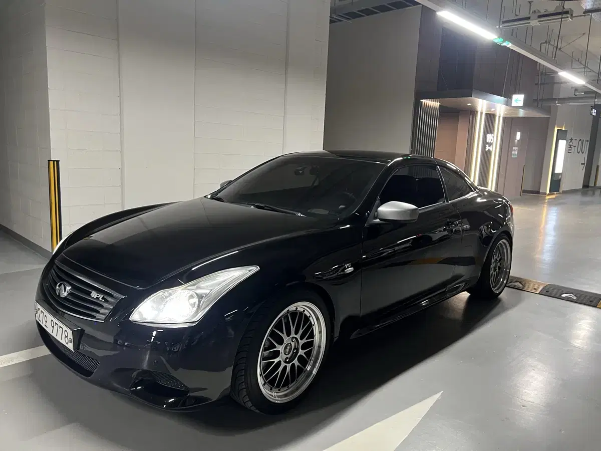 인피티니 G37 컨버터블 오픈카